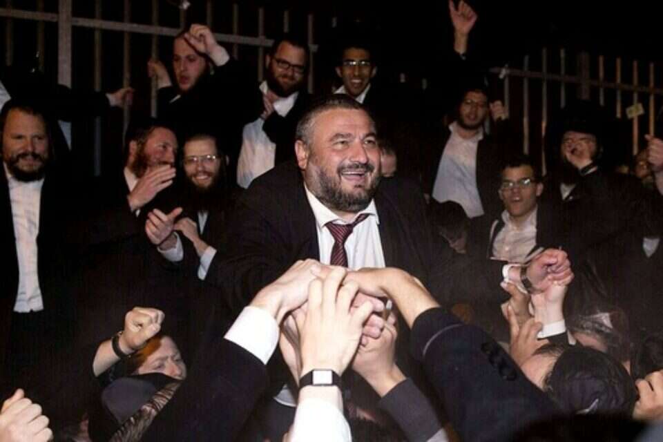 משה אבוטבול // חיוך של מנצח , 