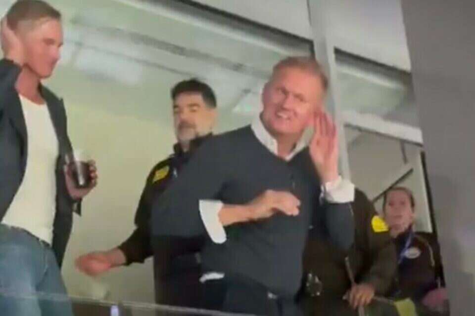 אלפי הולאנד. תקרית מביכה בברנבאו , מתוך טוויטר
