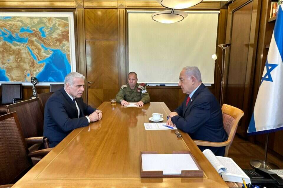 נתניהו ולפיד בעדכון הביטחוני (ארכיון) , .