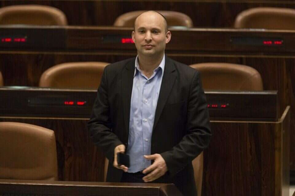 בנט  // בנט  , 
