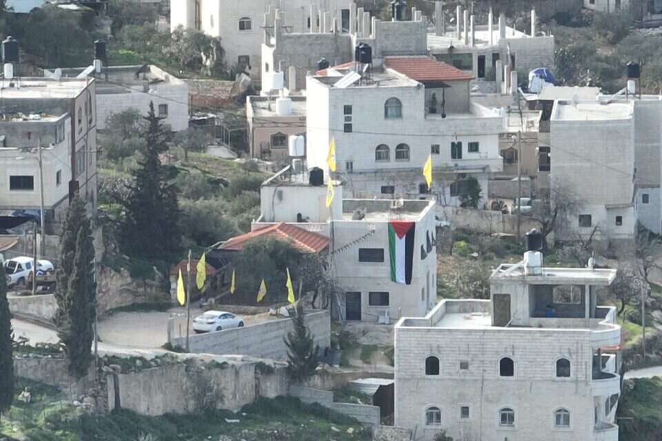תושבי כפר אל מועייר  , ללא