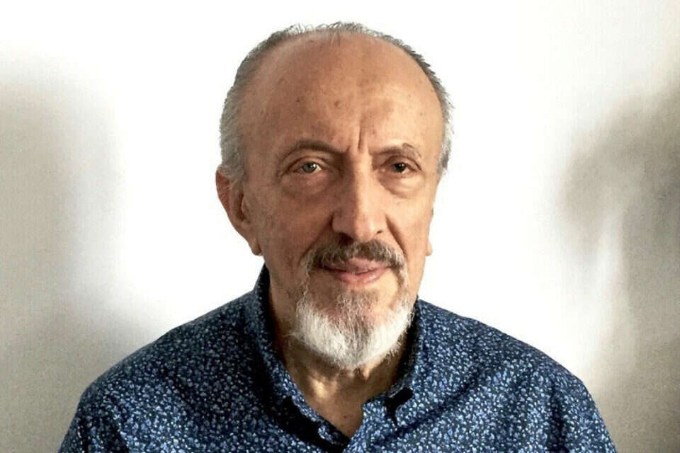 סטפן מנדל בן ה־83 שפיצח את סוד הלוטו , ללא קרדיט