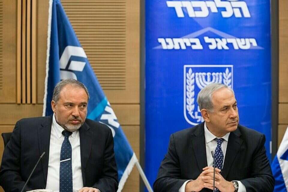 נתניהו וליברמן, אתמול בכנסת צילום: דודי ועקנין // נתניהו וליברמן, אתמול בכנסת ,