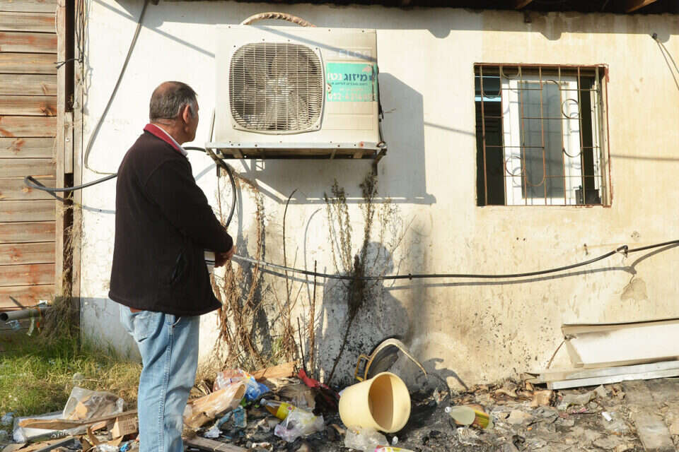 בית הקפה שהוצת צילום: יוסי זליגר // בית הקפה שהוצת ,