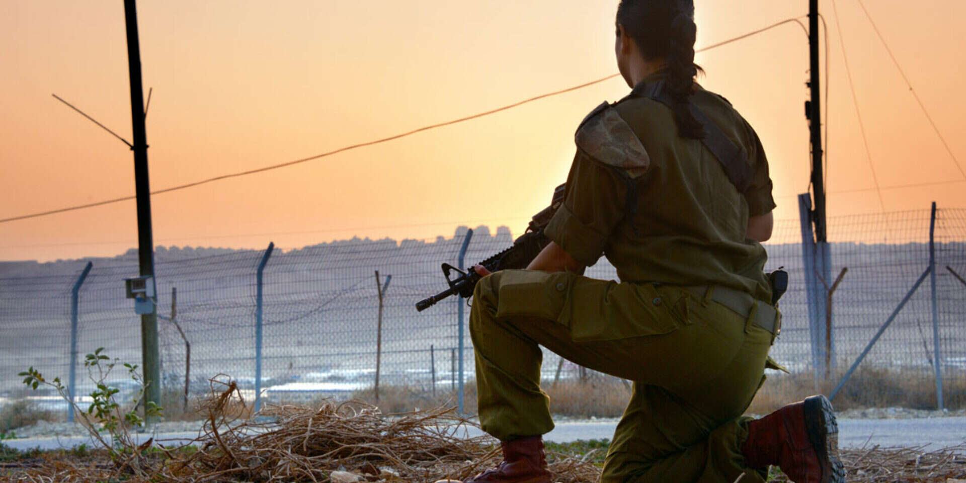 ד"ר שני. "לקח לי זמן עד שהתחברתי לקבוצה כזאת גדולה של לוחמים בנים" // ד"ר שני. "לקח לי זמן עד שהתחברתי לקבוצה כזאת גדולה של לוחמים בנים" ,