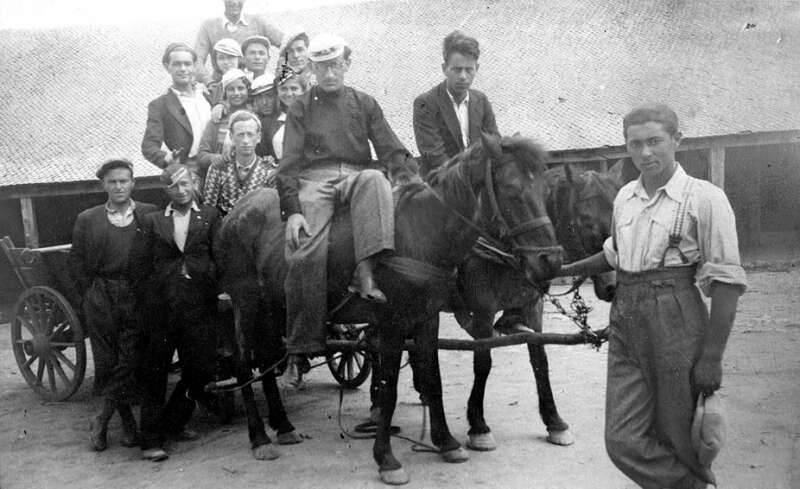 5. תעודת העלייה של לורה מרץ 1936