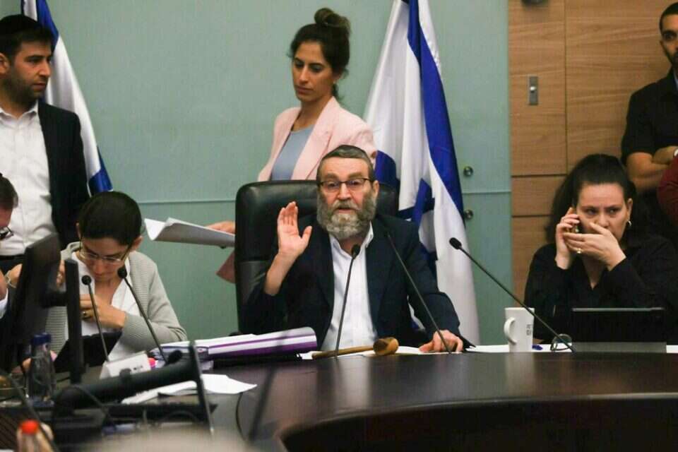 יו"ר ועדת הכספים. משה גפני , אורן בן חקון