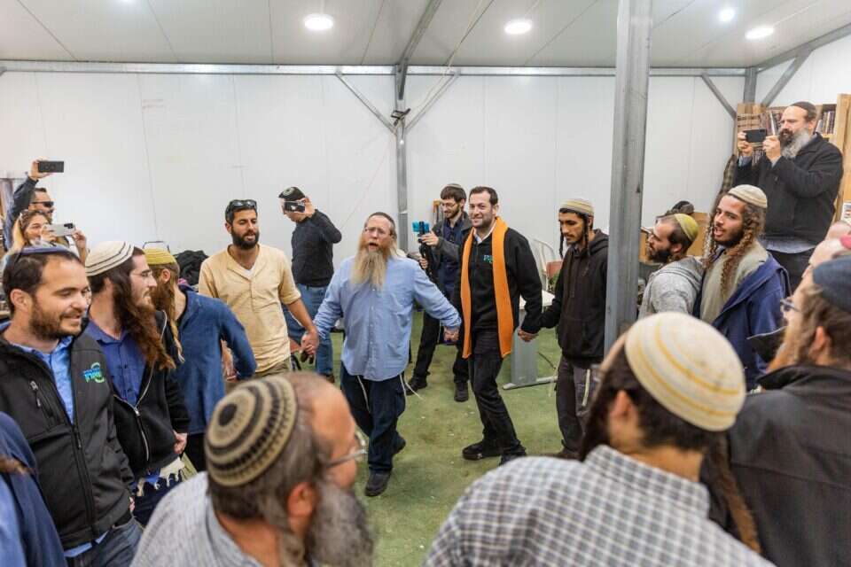 חוגגים בחומש את ביטול חוק ההתנתקות  , נעמה שטרן