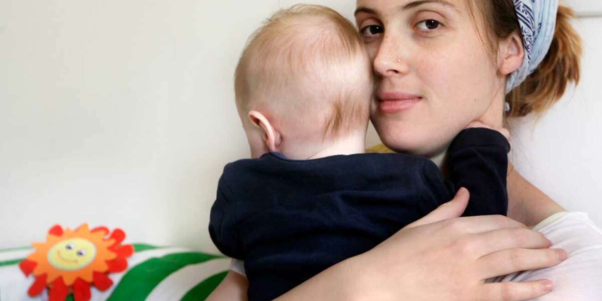 צילום: מלני פנטון // לאה ובנה רעי. עוד חוליה בשרשרת , 