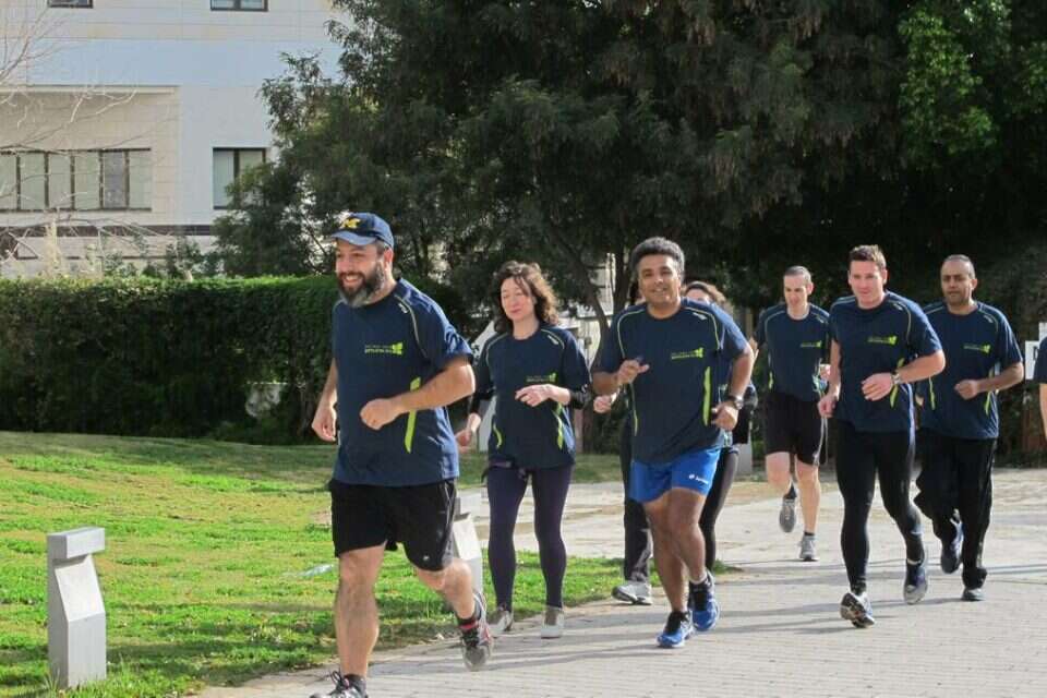 צילום: דוברות ביה"ח בילינסון // מתאמנים לקראת המרתון ,