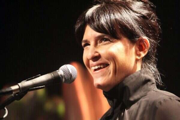 מתריעה. דנה מודן , גדעון מרקוביץ'