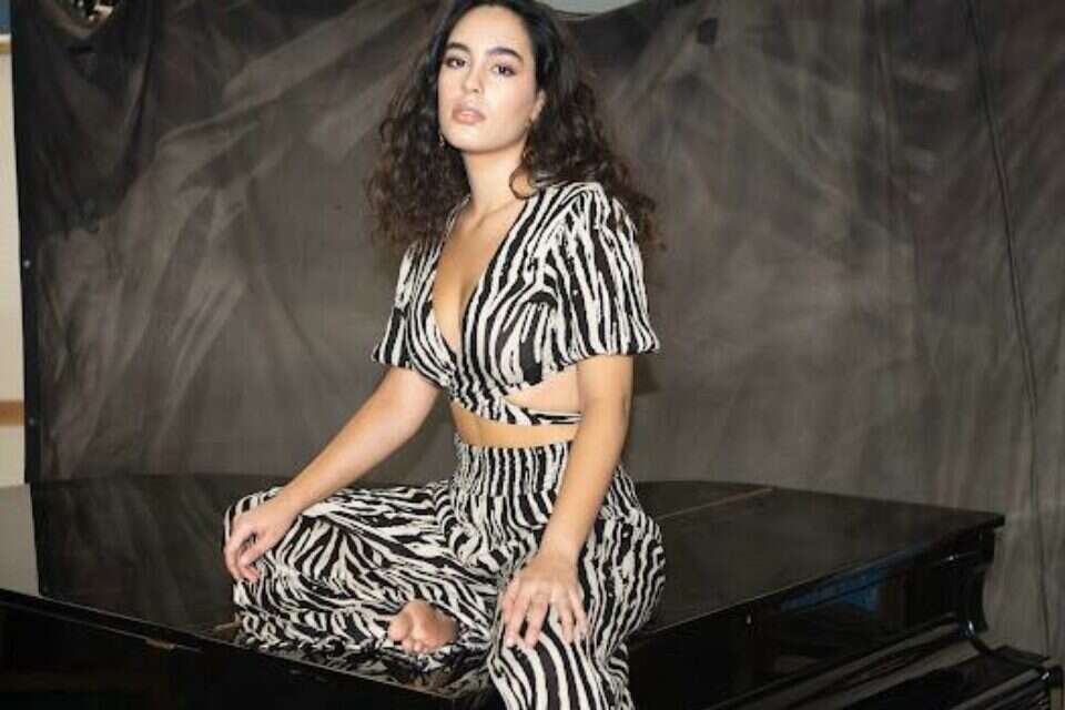 "מתרגשת וגאה": נועם קלינשטיין בטייטל חדש