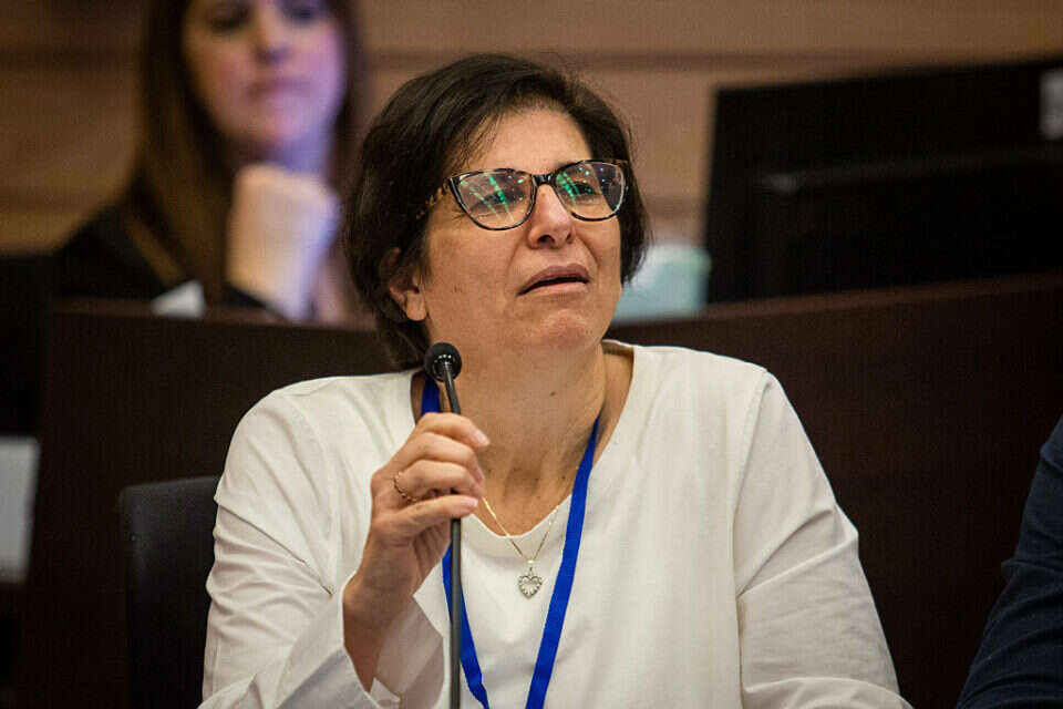 עו"ד מיכל כהן הממונה על התחרות
 , אורן בן חקון
