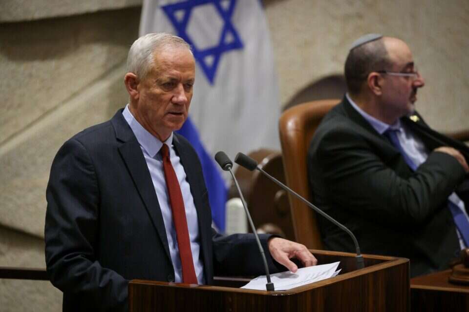 גנץ במליאה, הלילה , נועם מושקוביץ, דוברות הכנסת