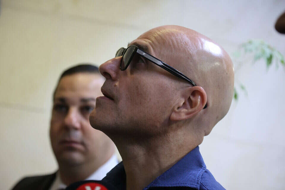 אפי נוה , יהונתן שאול