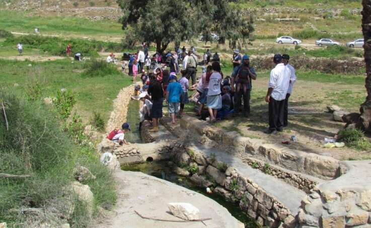מטיילים בנחל קנה, ארכיון , תיירות שומרון