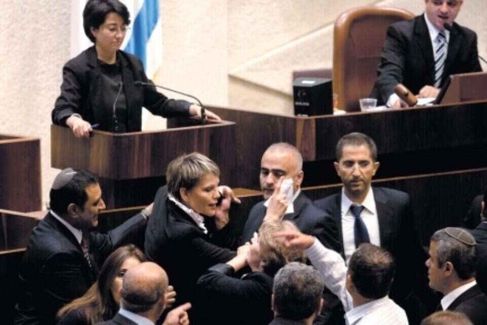 צילום: דודי ועקנין // המהומה בכנסת בעת נאומה של ח"כ זועבי, אשתקד. ועדת האתיקה הענישה את המעורבים , : דודי ועקנין