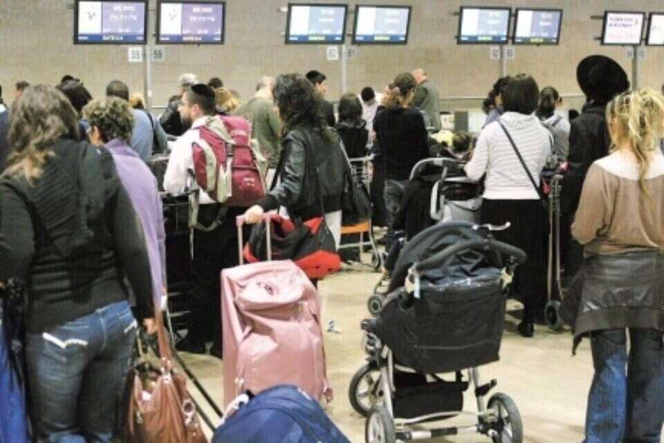 צילום: יהושע יוסף // תורים בנתב"ג. האם המראה יחזור על עצמו בחגים? ,