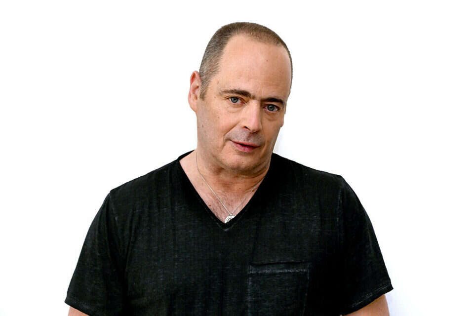 אדם , אפרת אשל