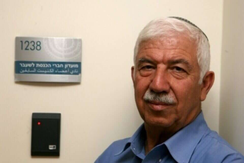 צילום: ליאור מזרחי // ח"כ לשעבר יגאל ביבי בכניסה למועדון הח"כלים בכנסת, אתמול ,