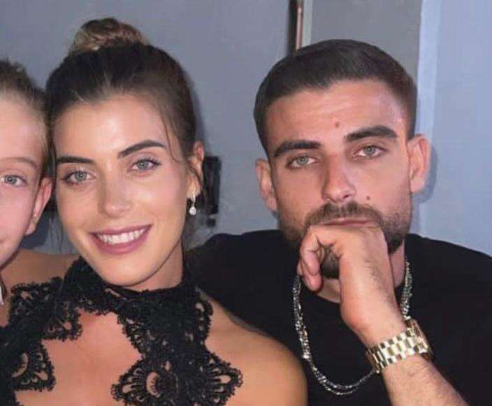 רוצה אחרת. שניר בורגיל ואחותו ספיר  , מתוך פייסבוק