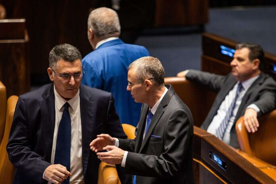 גדעון סער ויריב לוין בכנסת (ארכיון) , אורן בן חקון
