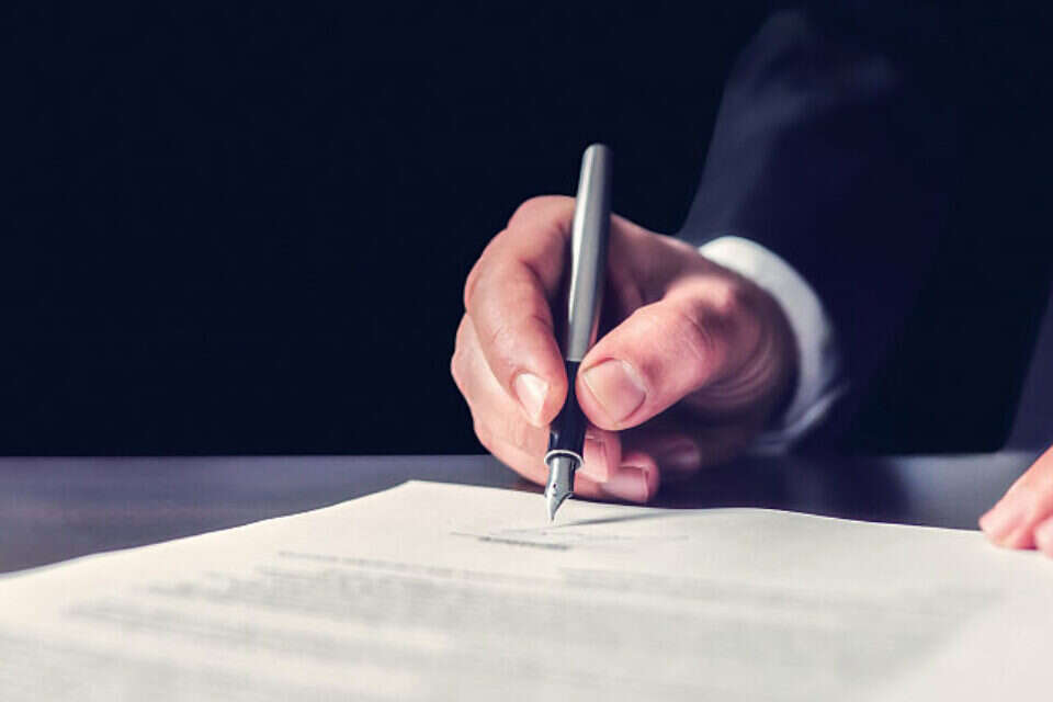 בת הזוג התנגדה לקיום הצוואה. אילוסטרציה , Getty Images