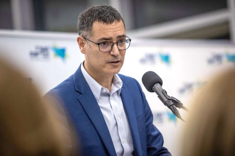 משה בר סימן טוב, מנכ"ל משרד הבריאות , אורן בן חקון