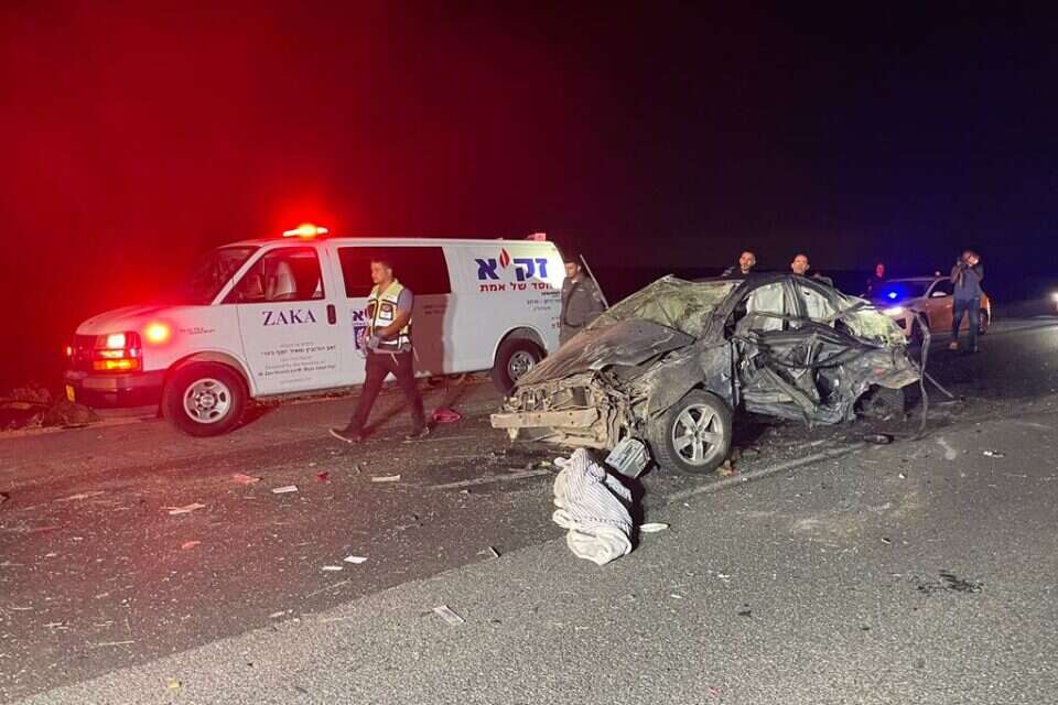 זירת התאונה , ללא קרדיט