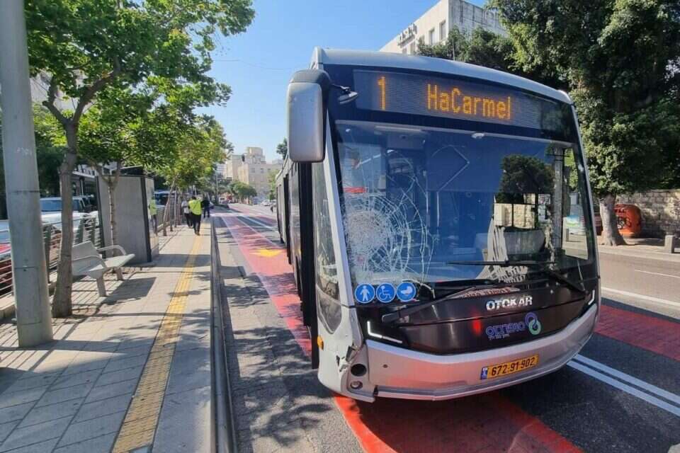 מטרונית בחיפה , איחוד הצלה