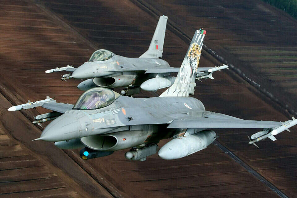 מטוסי F-16 פורטוגליים במסגרת תרגיל של ברית נאט"ו , אייא.ף.פי