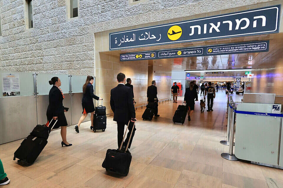 Sad This is what is happening these days at Ben Gurion Airport