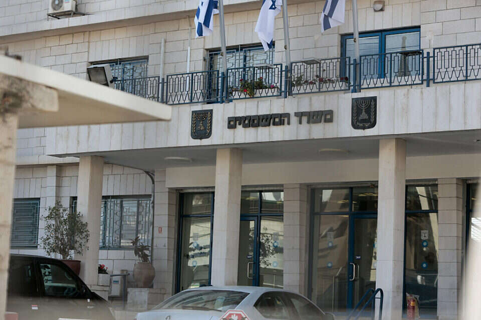 הפרקליטות (ארכיון) , אורן בן חקון