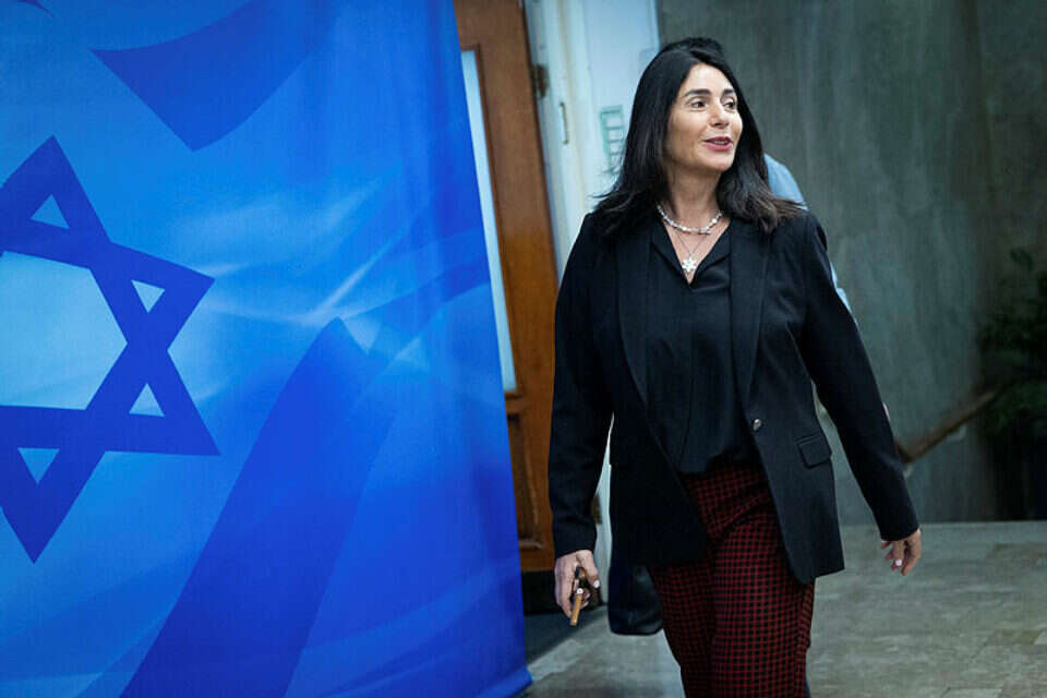 "לכנס את הצדדים ולגבש פתרון" שרת התחבורה מירי רגב ,  יונתן זינדל/פלאש90