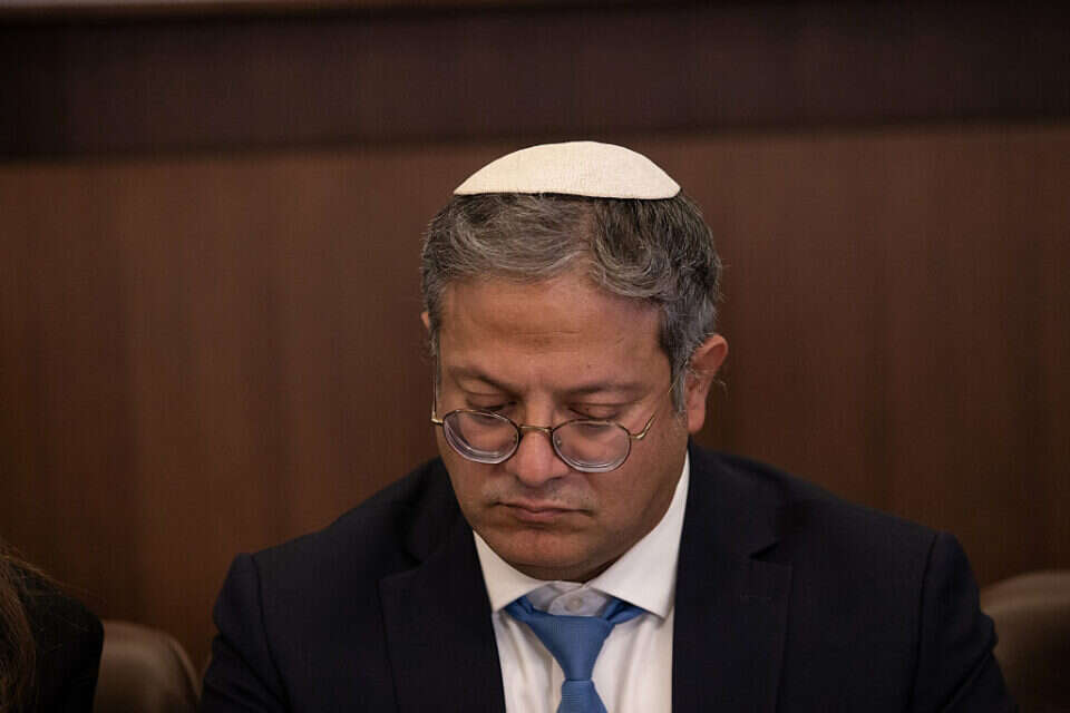 פרצופה של הממשלה. איתמר בן גביר , אלכס קולומויסקי