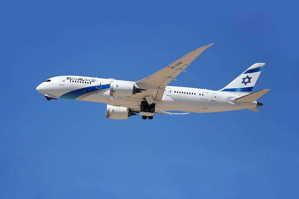 admit-you-didn-t-know-here-s-how-to-know-which-flights-have-seats