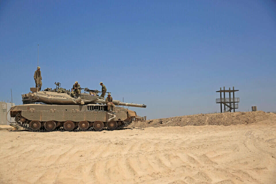 צה"ל מגיב בירי טנקים // צילום ארכיון // צה"ל מגיב בירי טנקים ,