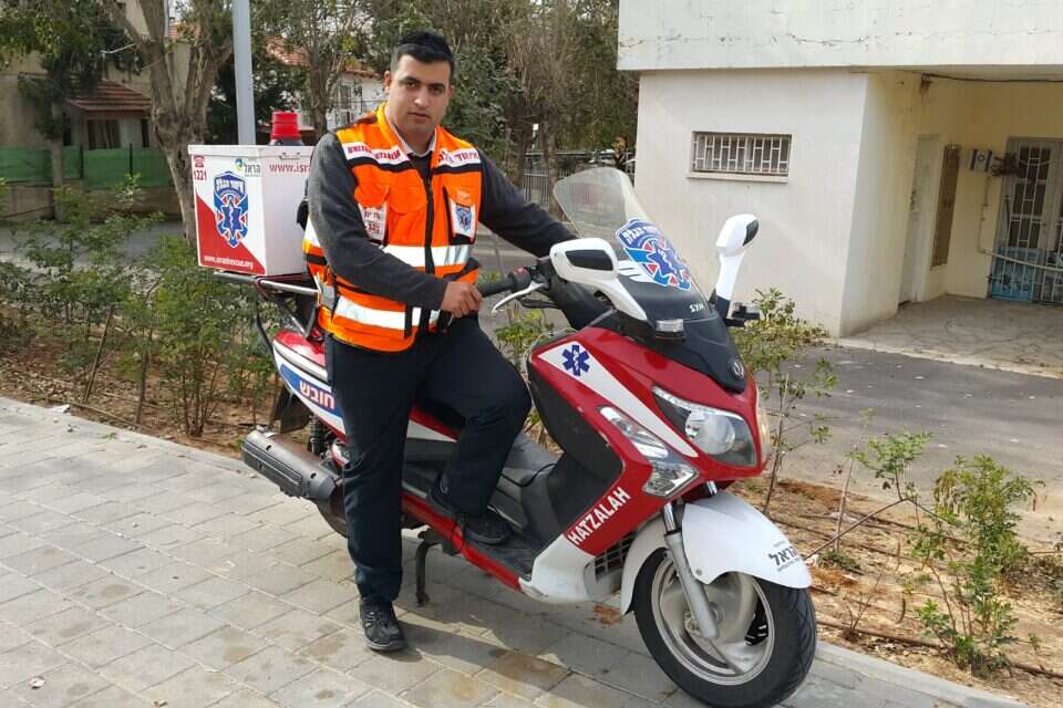 יהודה מזרחי, הציל שני אנשים ביום // יהודה מזרחי, הציל שני אנשים ביום , 