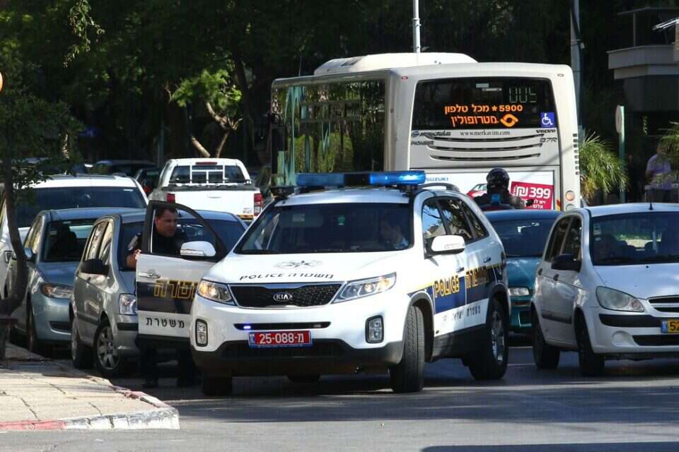 השחקן נקלע לקטטה // עודד קרני // השחקן נקלע לקטטה  , 