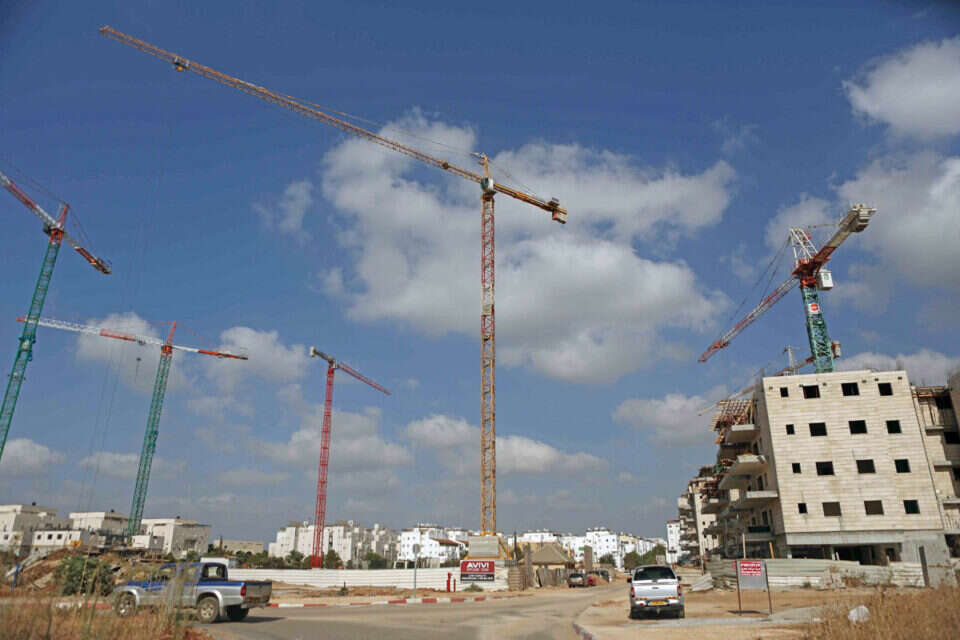 הסתערות על המשכנתאות // הסתערות על המשכנתאות , 