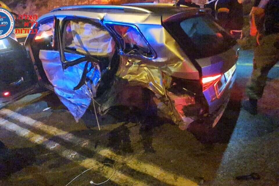 הרכב הפרטי שנפגע בתאונה , הצלה ללא גבולות