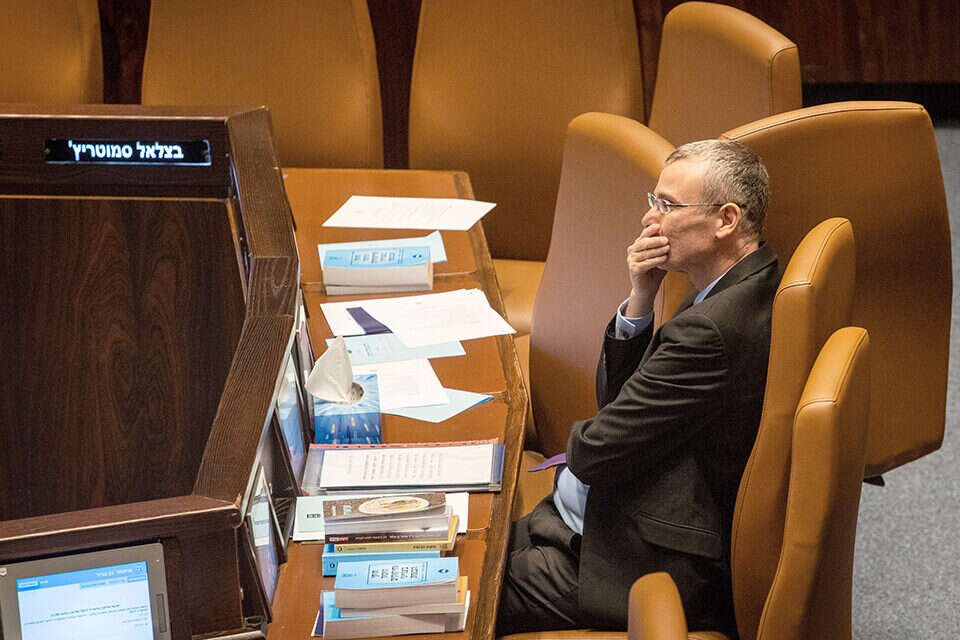 השר יריב לוין במליאה