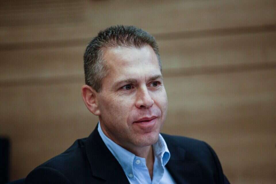 השר ארדן // צילום: אורי לנץ (ארכיון) // "כניסה של שחקנים שיתחרו מול הוט ויס". השר ארדן (ארכיון) ,