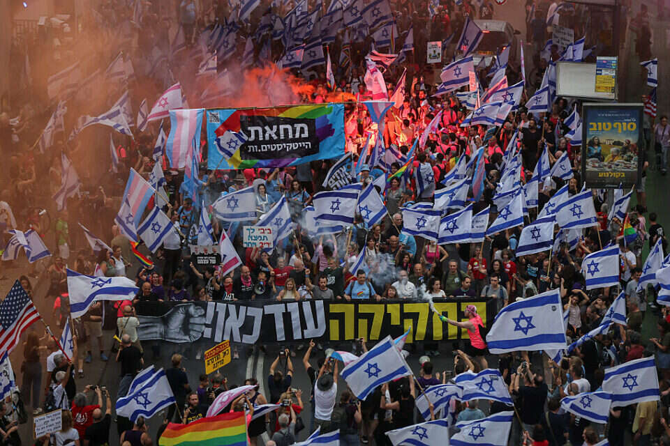 מחאה נגד הרפורמה המשפטית , רויטרס