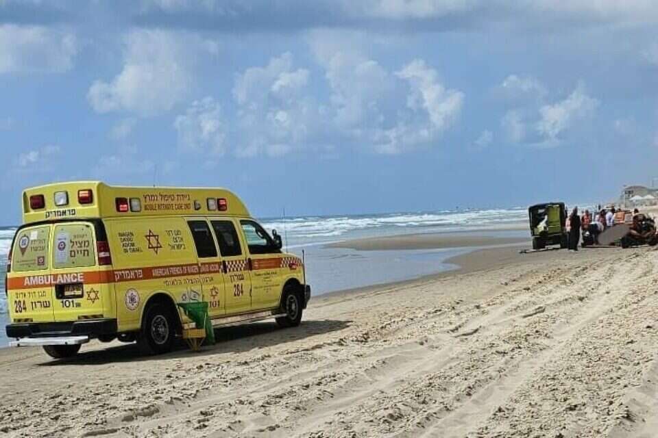 טביעה בים, אילוסטרציה , דוברות מד"א