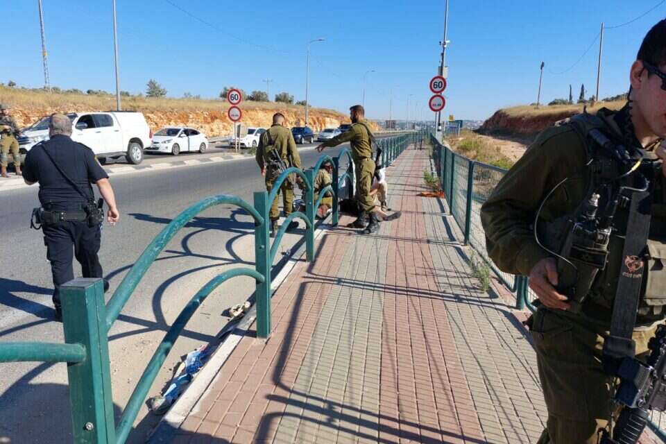 זירת התקרית בצומת תפוח (ארכיון) , אריאל נוסבאום/TPS
