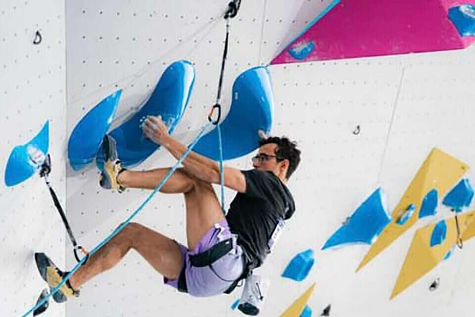 יובל שמאל בתחרות הלילה. רק כמעט , Lena Drapella/IFSC