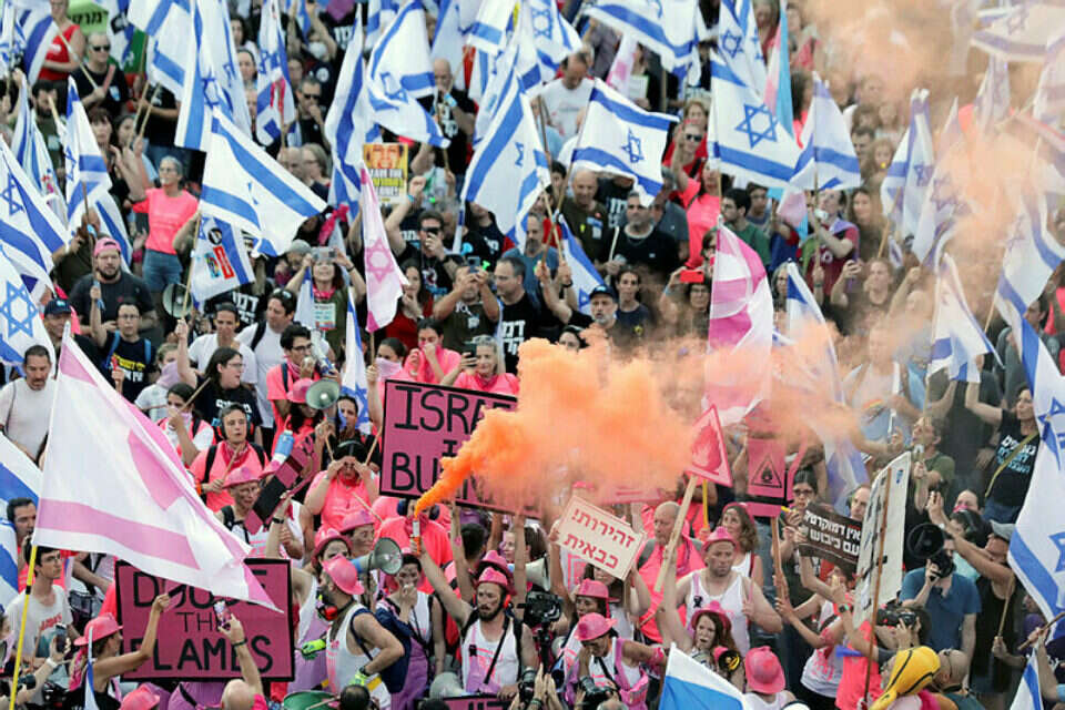 בעלות אופי מדיני, ההפגנות נגד הרפורמה המשפטית