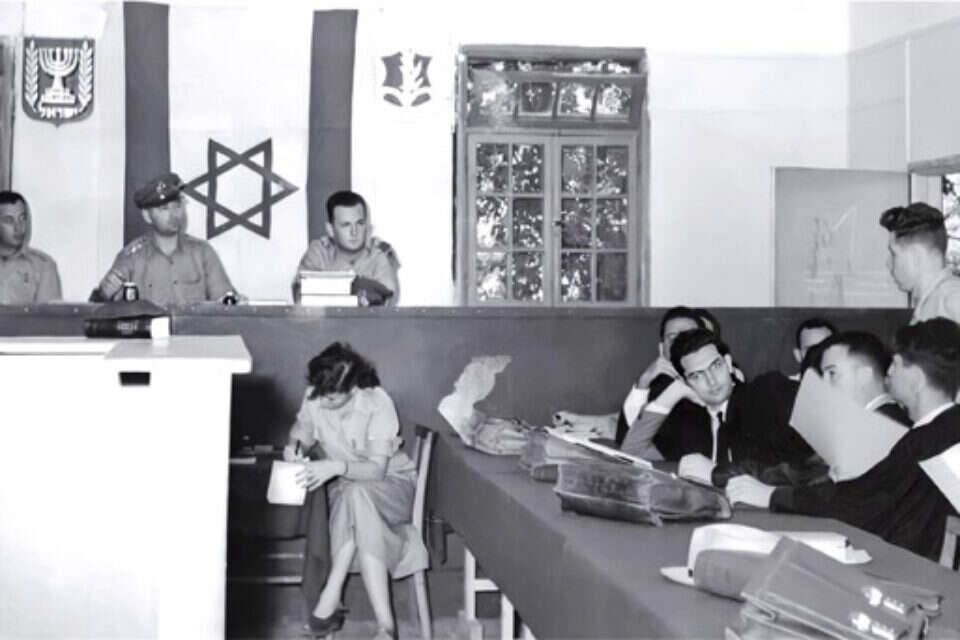 פתיחת משפטם של חברי המחתרת במחנה צריפין, סוף אוגוסט 1953 , לע"מ
