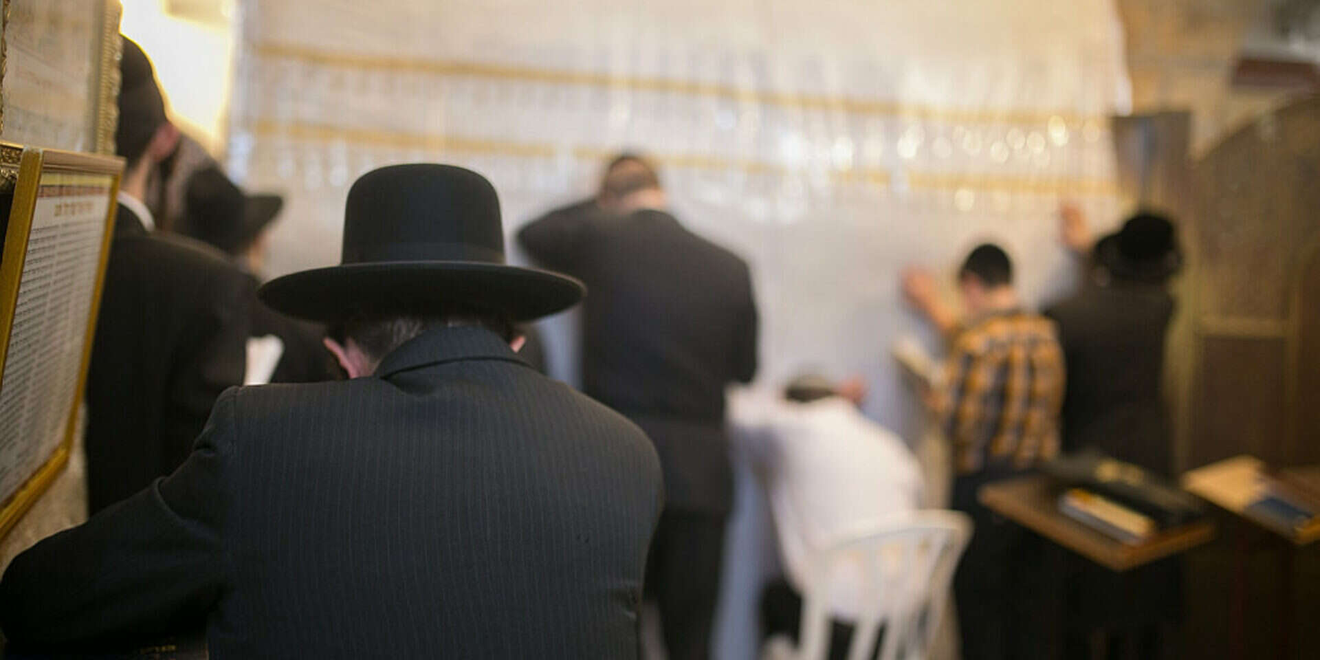 מתפללים בקברי צדיקים, אילוסטרציה , אורן בן חקון